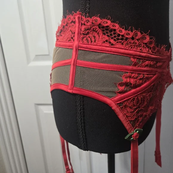 For Love and Lemons Red Lace Roses Garter Lingerie Sexy Valentine's Large Y2K - Picture 3 of 7
